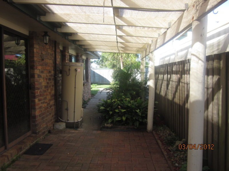 8 Felice Street, Daisy Hill QLD 4127