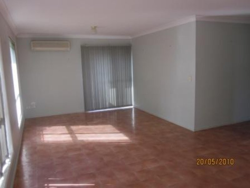 22 Buttercup Close, Meadowbrook QLD 4131