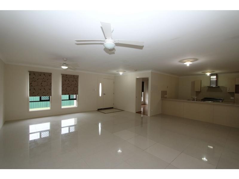 3 Linda Street, Logan Central QLD 4114