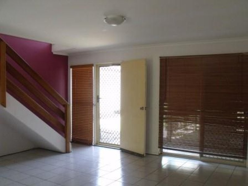 69/8 Briggs Road, Springwood QLD 4127
