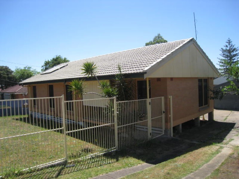 11 Fleur Street, Woodridge QLD 4114