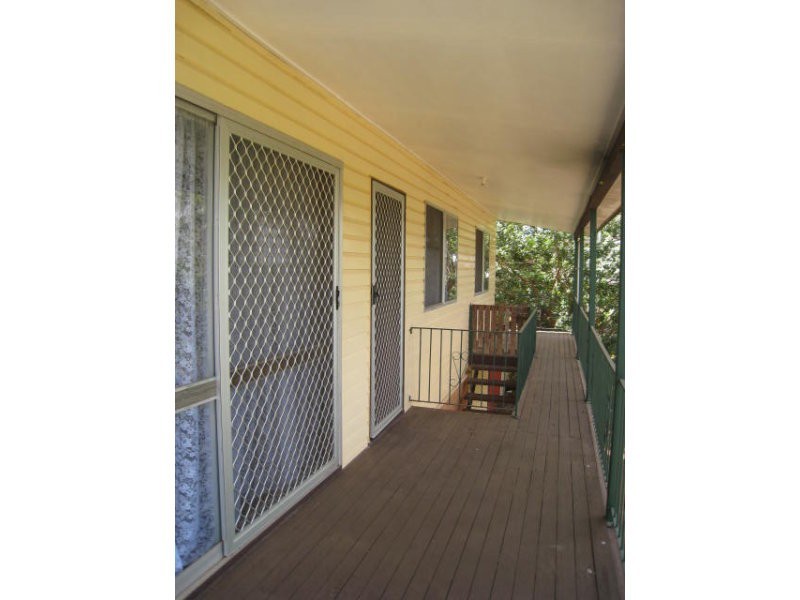 8 Perth Street, Kingston QLD 4114