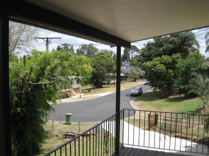 8 Perth Street, Kingston QLD 4114