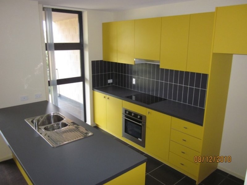 8/25 Blackwood Road, Logan Central QLD 4114