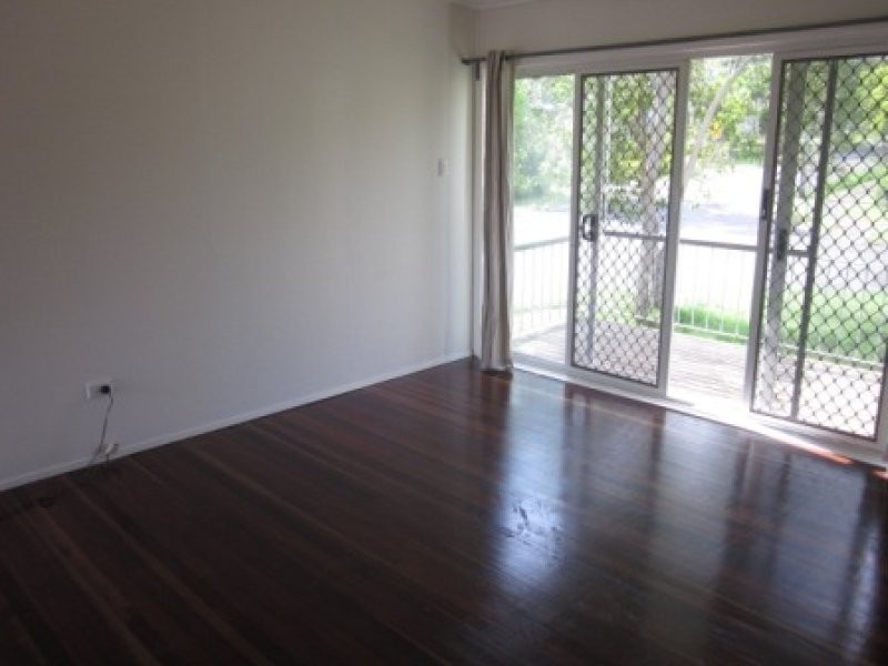 28 Oakland Avenue, Woodridge QLD 4114