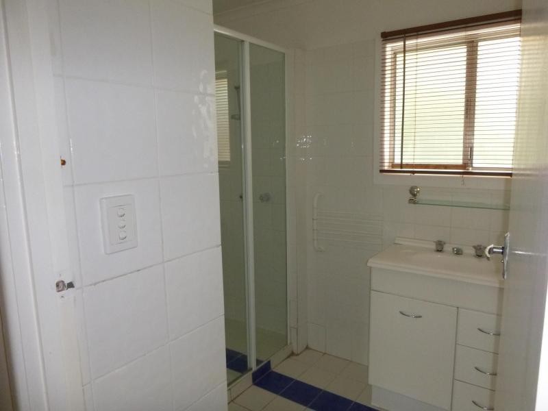 12 Gwinear Street, Kingston QLD 4114