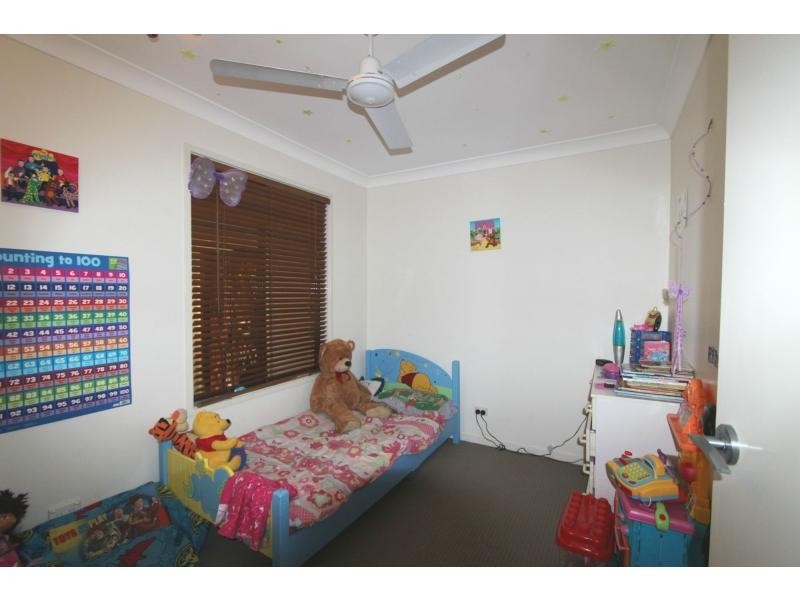 26 Regency Drive, Regents Park QLD 4118