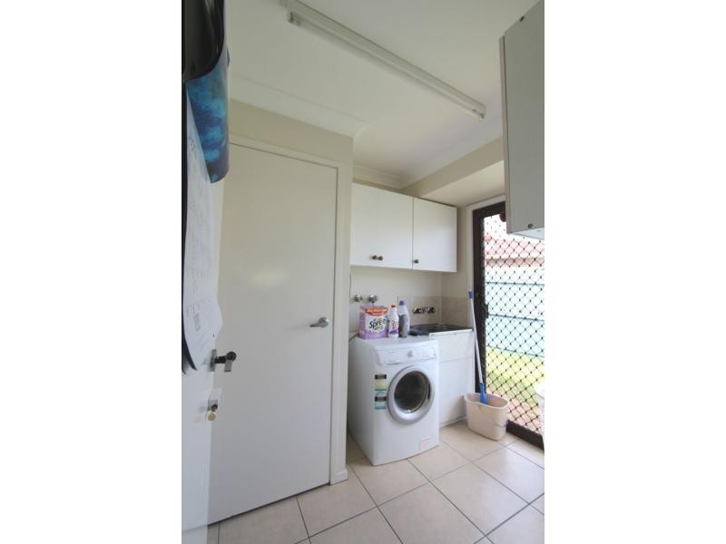 26 Regency Drive, Regents Park QLD 4118