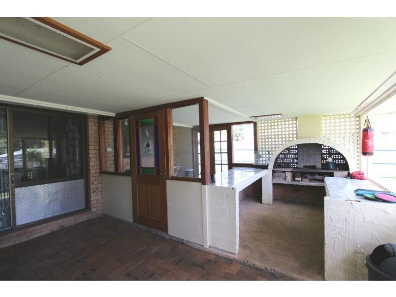 26 Regency Drive, Regents Park QLD 4118