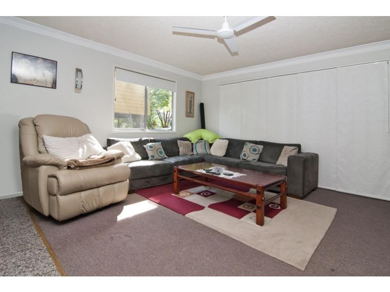 18 Hinchinbrook Avenue, Bethania QLD 4205