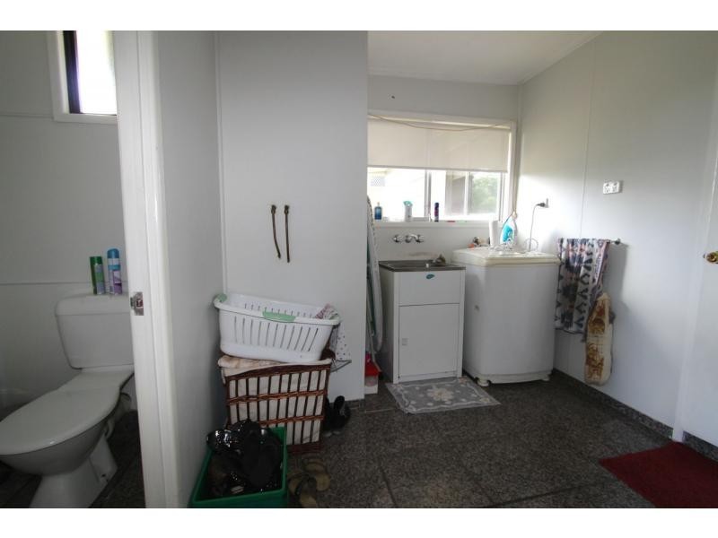 18 Hinchinbrook Avenue, Bethania QLD 4205