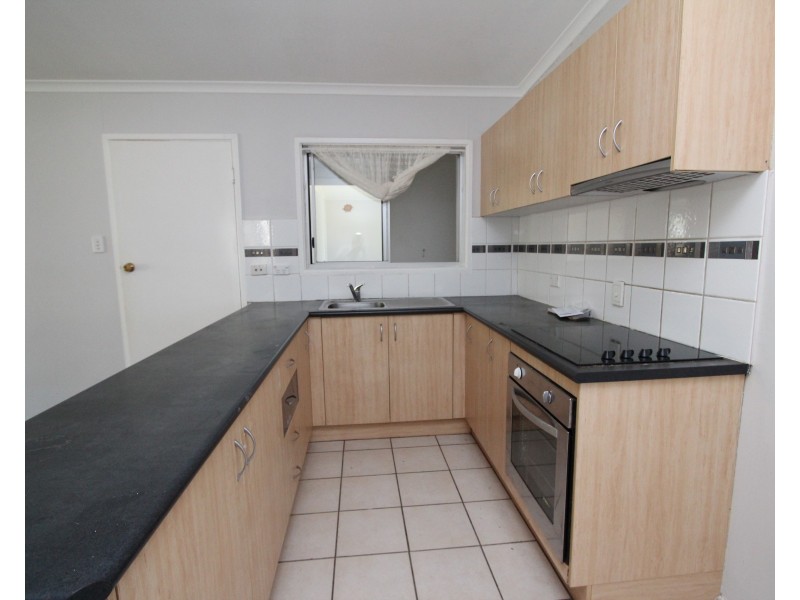 31 Carcoola Street, Kingston QLD 4114