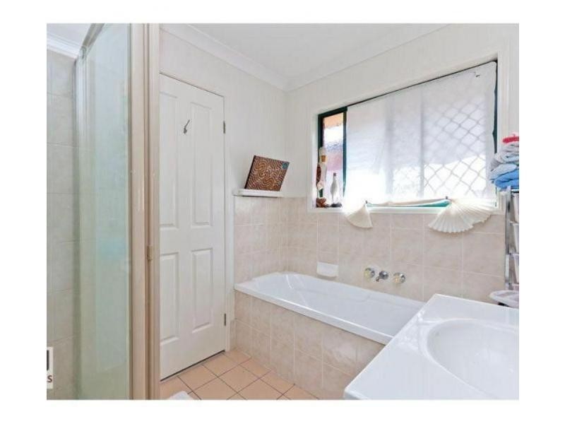 22 Cherrytree Place, Waterford West QLD 4133