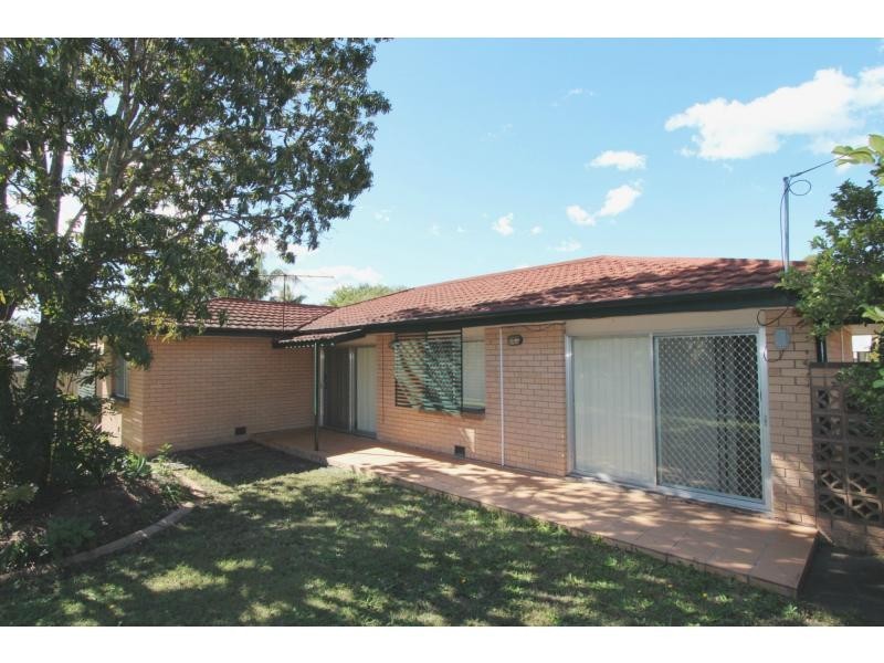7 Lake Road, Slacks Creek QLD 4127