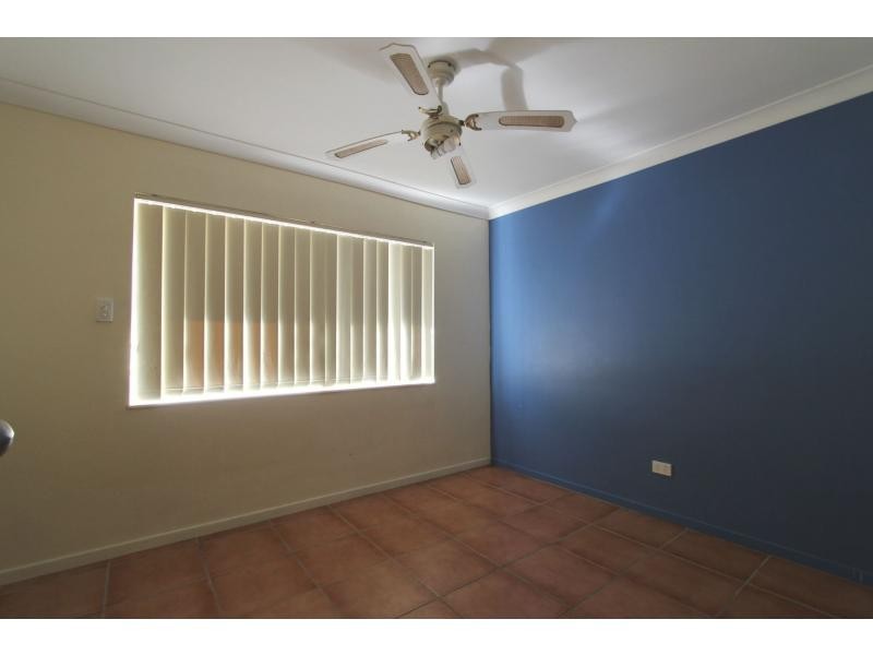 7 Lake Road, Slacks Creek QLD 4127