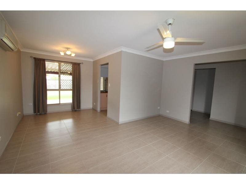 26 Hanlon Street, Tanah Merah QLD 4128