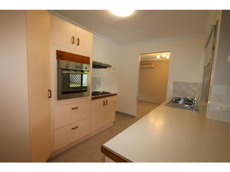 26 Hanlon Street, Tanah Merah QLD 4128
