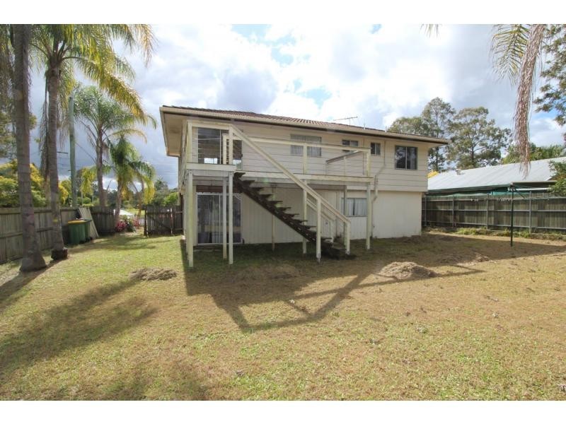 6 Rhodes Street, Loganlea QLD 4131
