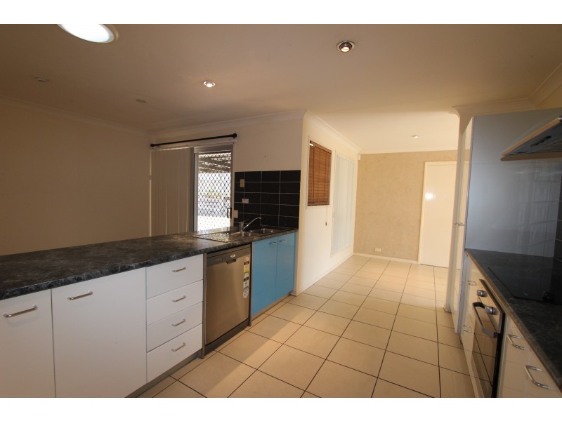 14 Sandra Ann Drive, Edens Landing QLD 4207