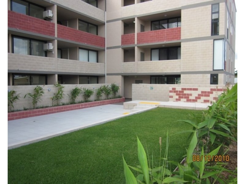 8/25 Blackwood Road, Logan Central QLD 4114