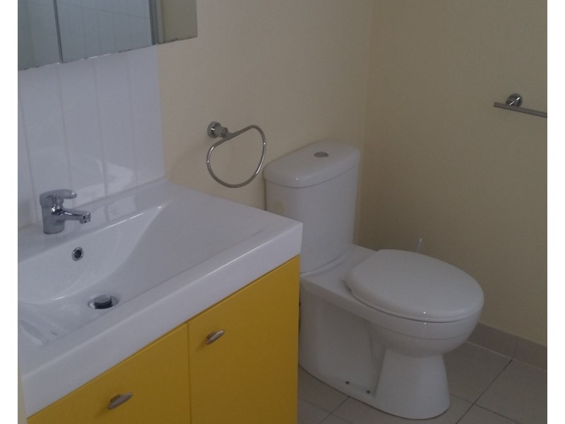 8/25 Blackwood Road, Logan Central QLD 4114