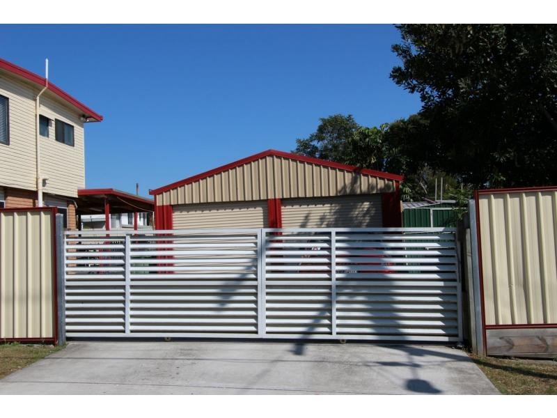 1 Dale Street, Kingston QLD 4114