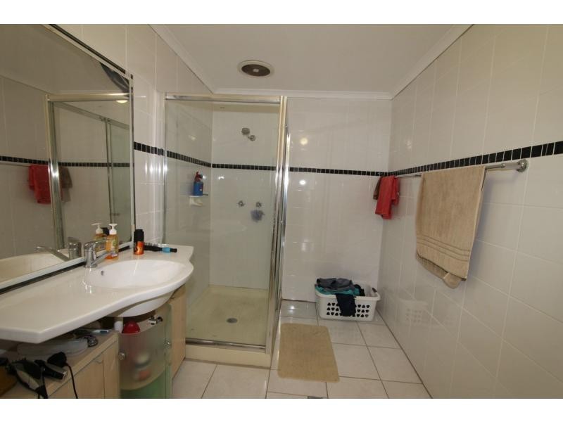 1 Dale Street, Kingston QLD 4114