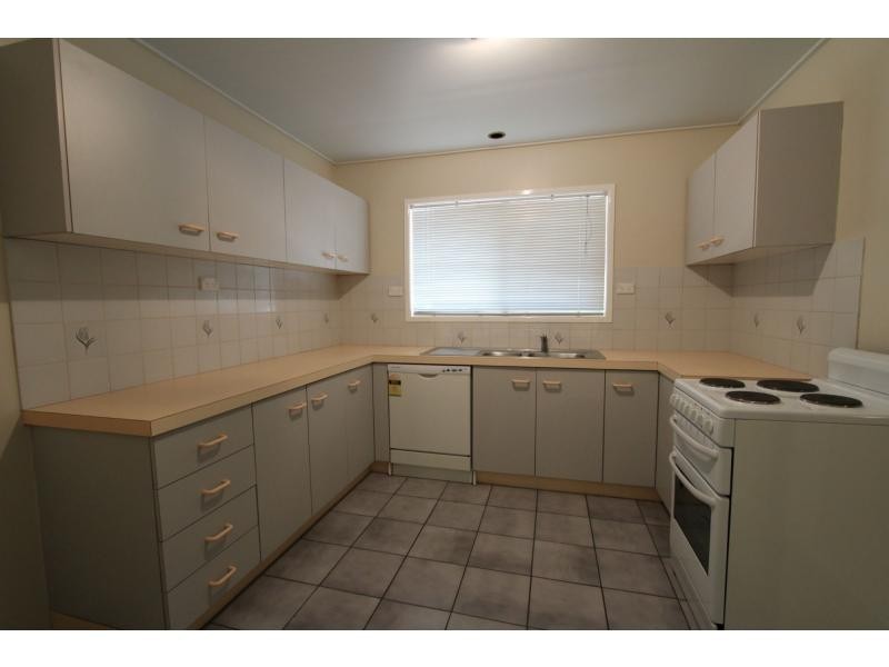 16 Cameo Street, Loganlea QLD 4131