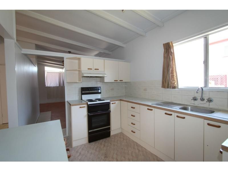 41 Elm Avenue, Woodridge QLD 4114