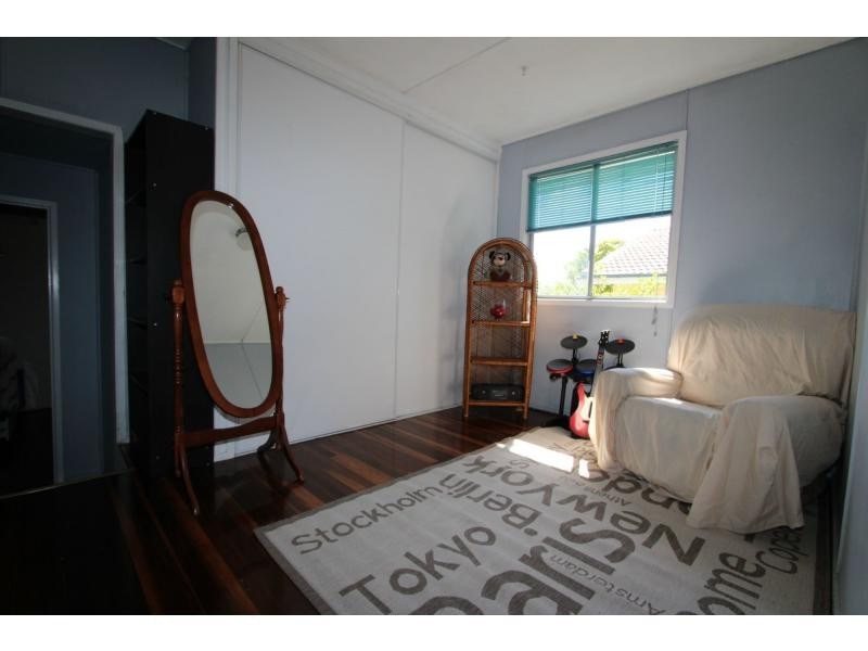 6 Bruce Road, Woodridge QLD 4114