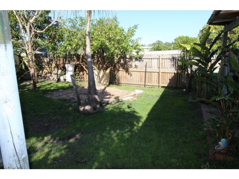 6 Bruce Road, Woodridge QLD 4114