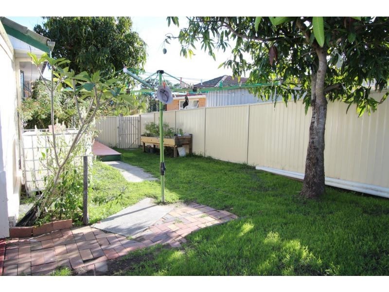 6 Bruce Road, Woodridge QLD 4114