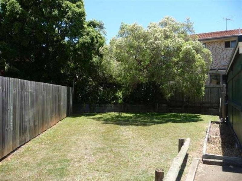 2/25 Chatswood Road, Daisy Hill QLD 4127