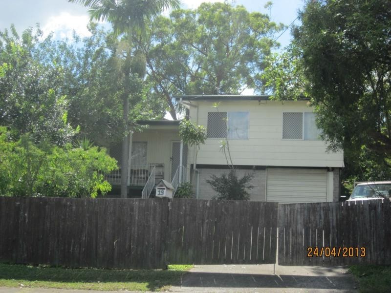 19 Moore Street, Logan Central QLD 4114