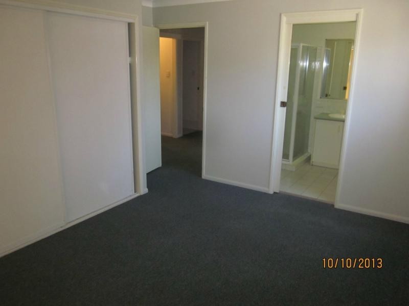 1/7 Tanah Merah Avenue, Tanah Merah QLD 4128