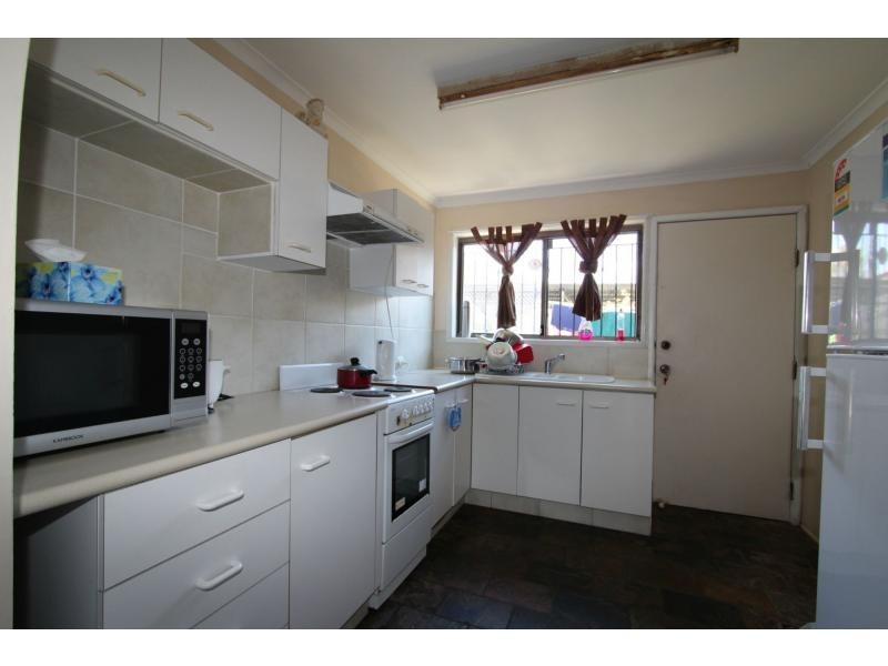 8/31 North Road, Woodridge QLD 4114