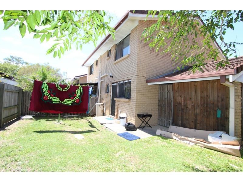 8/31 North Road, Woodridge QLD 4114