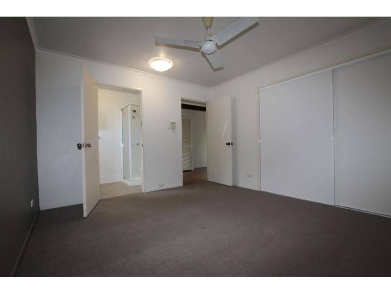 6 Forest Street, Daisy Hill QLD 4127