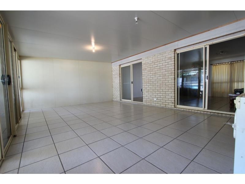 109 Bannockburn Crescent, Parkinson QLD 4115