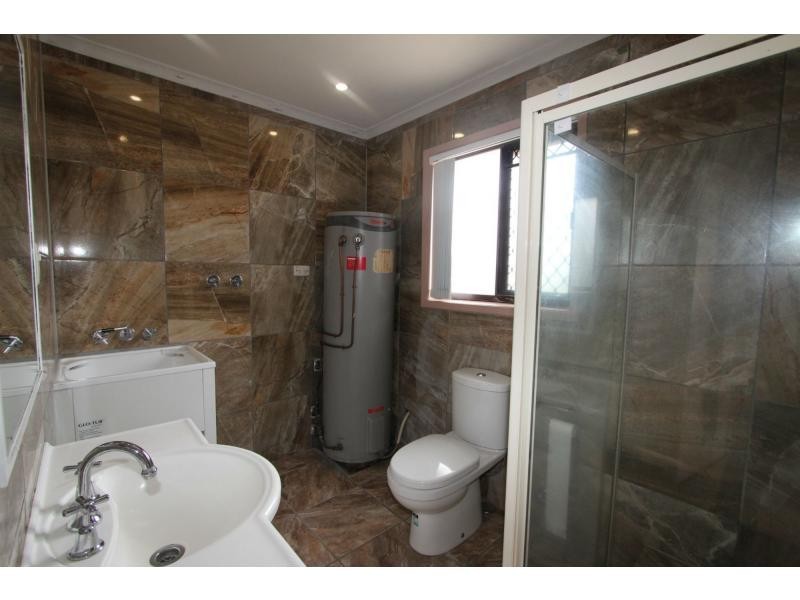 18/28 Defiance Road, Logan Central QLD 4114