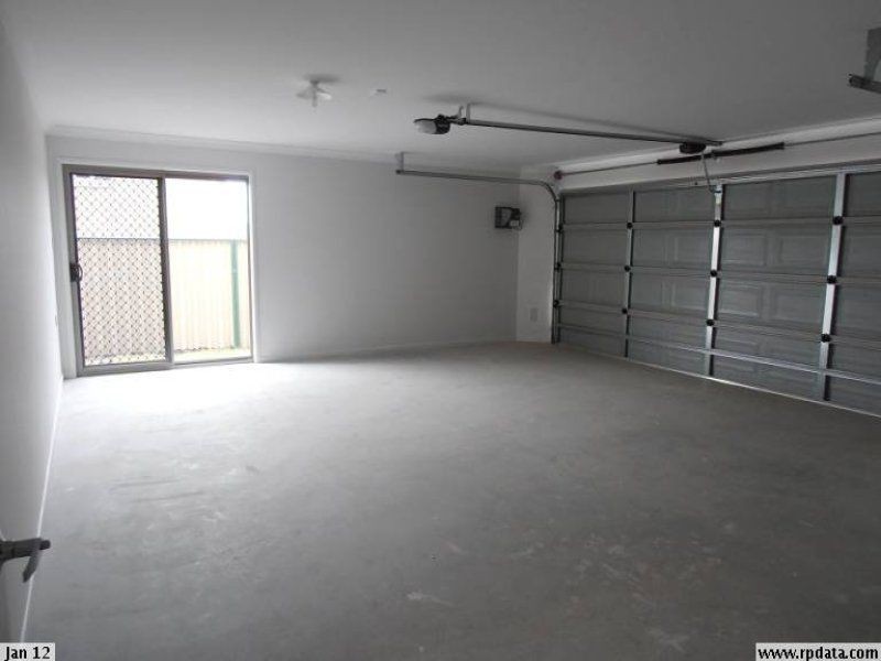 1,2,3/1 Linda Street, Kingston QLD 4114