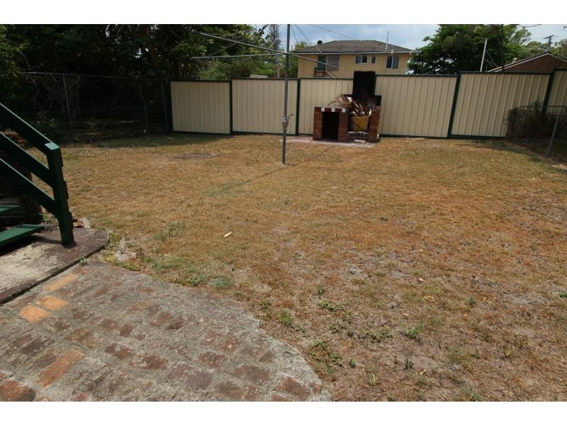 33 Windsor Street, Slacks Creek QLD 4127