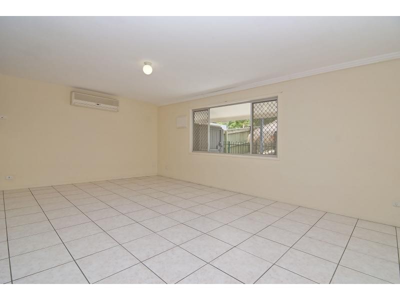 9 Lenore Crescent, Springwood QLD 4127