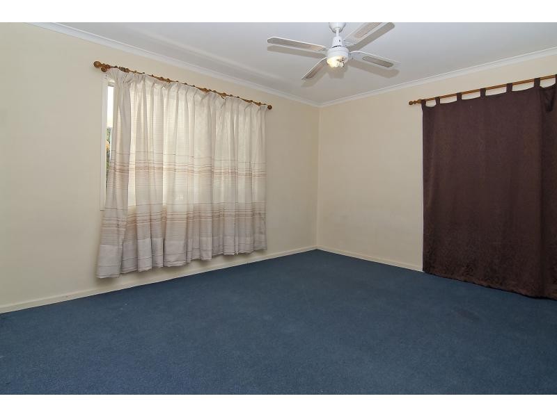 9 Lenore Crescent, Springwood QLD 4127