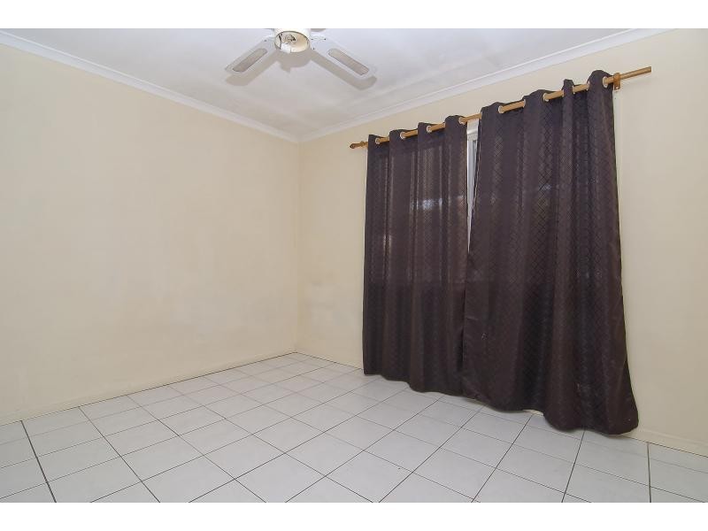 9 Lenore Crescent, Springwood QLD 4127