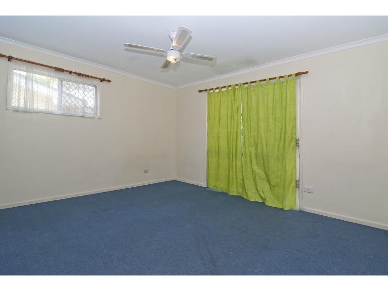 9 Lenore Crescent, Springwood QLD 4127