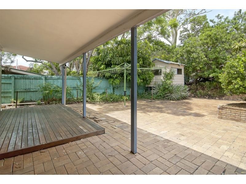 9 Lenore Crescent, Springwood QLD 4127