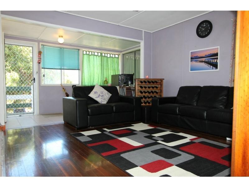 6 Bruce Road, Woodridge QLD 4114