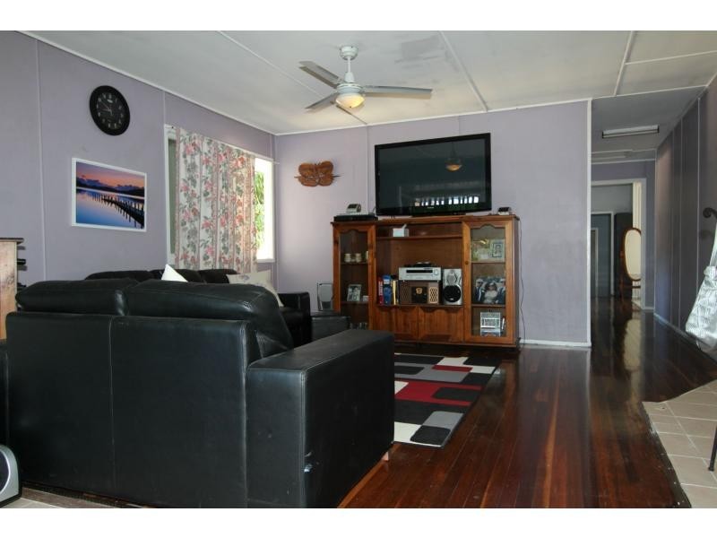 6 Bruce Road, Woodridge QLD 4114