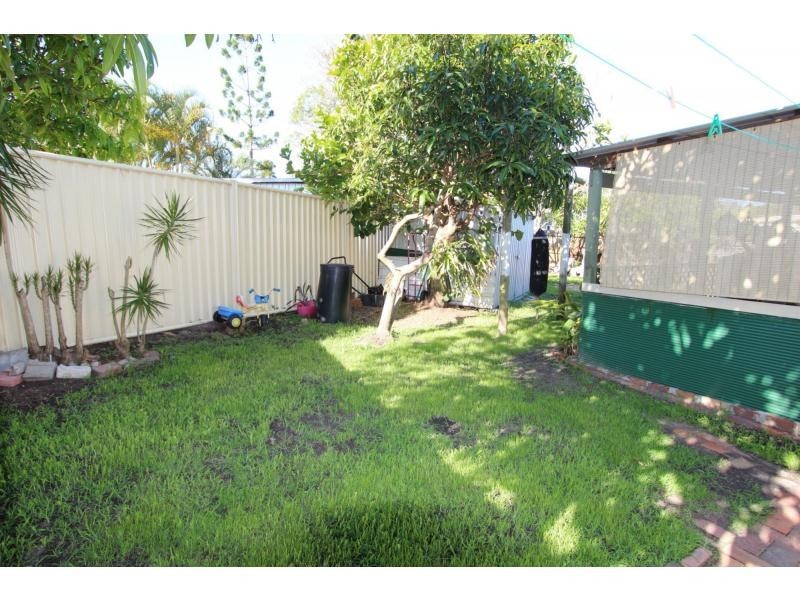 6 Bruce Road, Woodridge QLD 4114